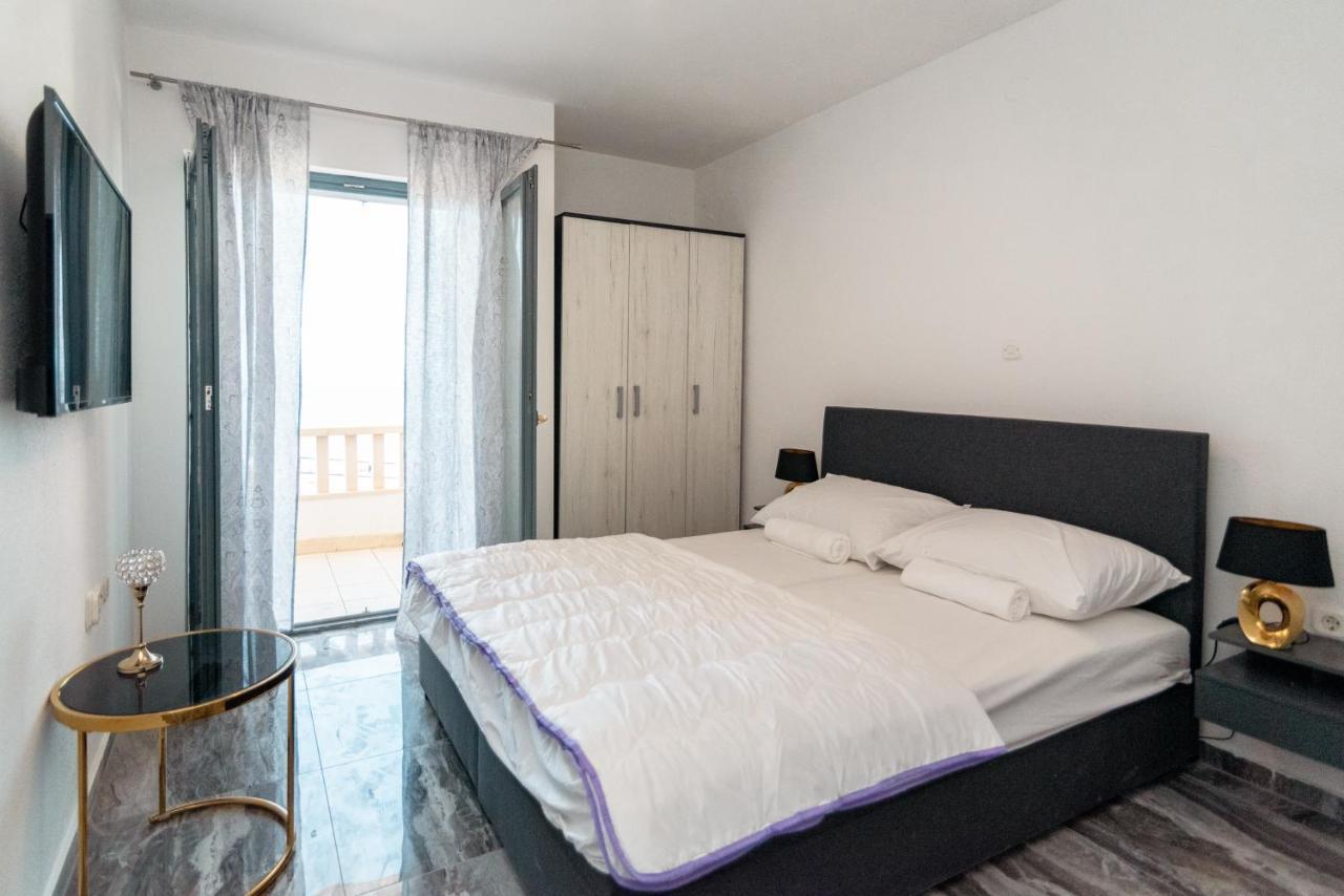 Summer Apartment , 4 Rooms, Sea View With Jacuzzi Podstrana Zewnętrze zdjęcie